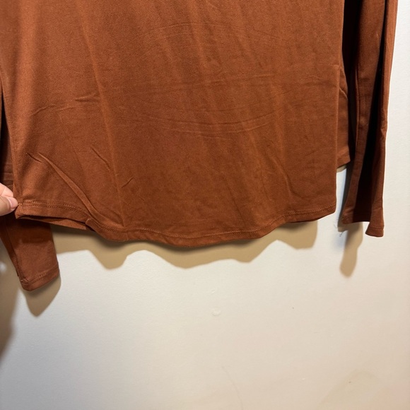 Women's Brown V-Neck Long Sleeve Top - Picture 4 of 7